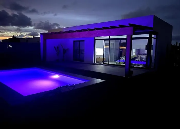 + Piscina Independiente *