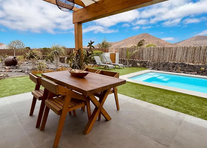 + Piscina Independiente *